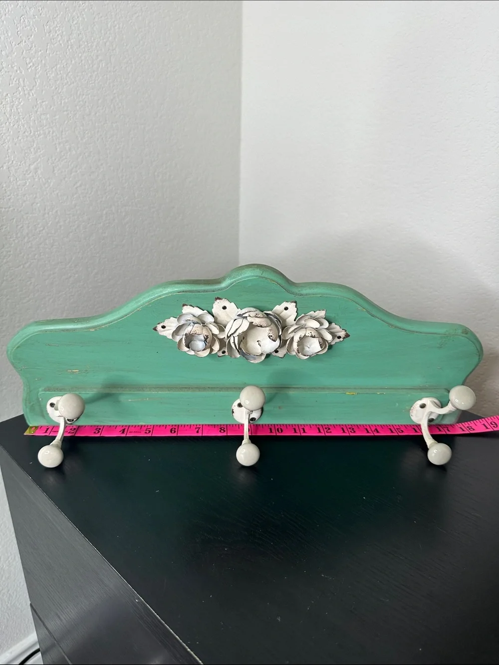 Decorative Turquoise Vintage Style Wall Hook Rack with White Floral Accents
